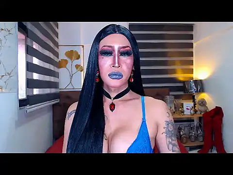 DominateMistressTania Show Webcam