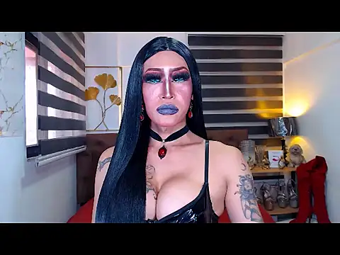 DominateMistressTania Webcam Show
