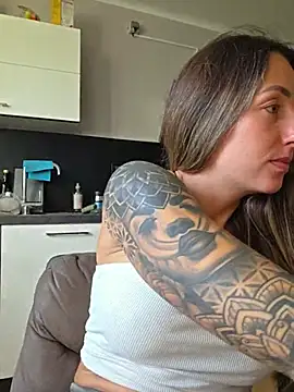 NicoleKaisern Webbikameraesitys