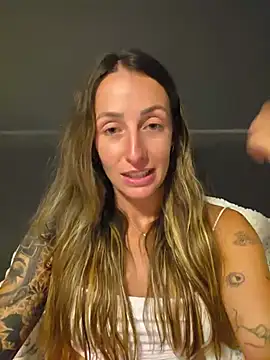Show de NicoleKaiser na webcam