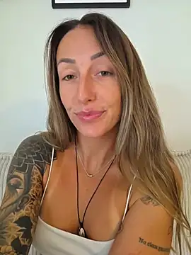 NicoleKaiser 网络视讯表演