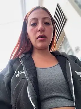 Scarlett_tourn Webbikameraesitys