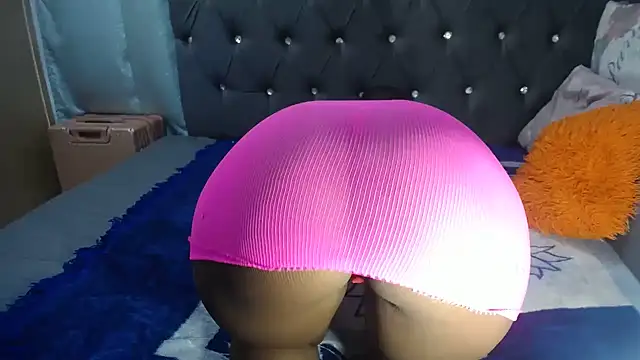 دردشة BootySoYummyX الجنسية المباشرة