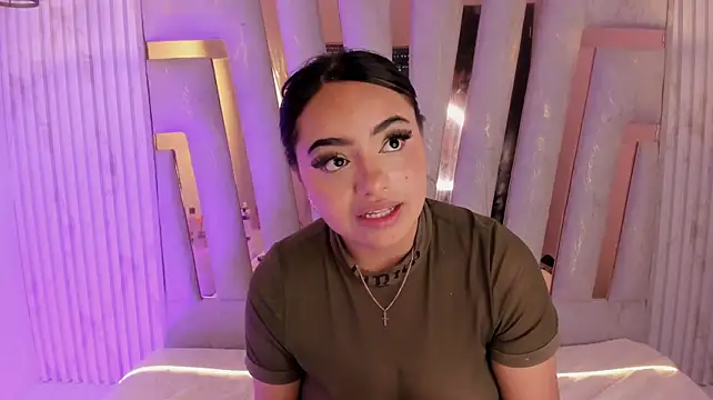 Chat +18 de sweetbloomcs ao vivo