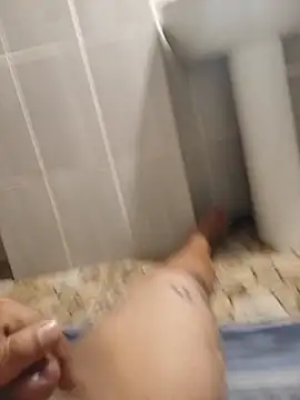 974roro webkamerás műsora