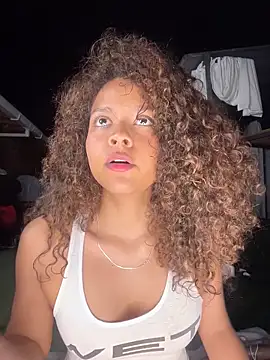Show Webcam de CurlyOopsieXXX