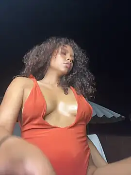 CurlyOopsieXXX's Webcam Show