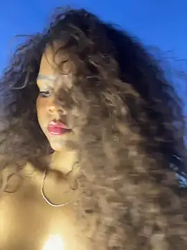 Show Webcam de CurlyOopsieXXX