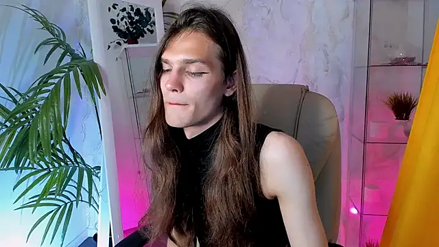 WillFobos Show in webcam