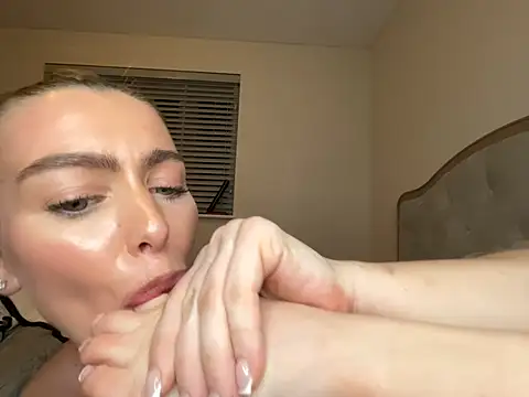 عرض كام Lola_RaeX