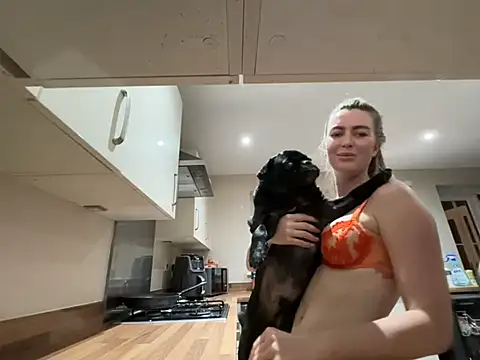 Lola_RaeX Webcam Show