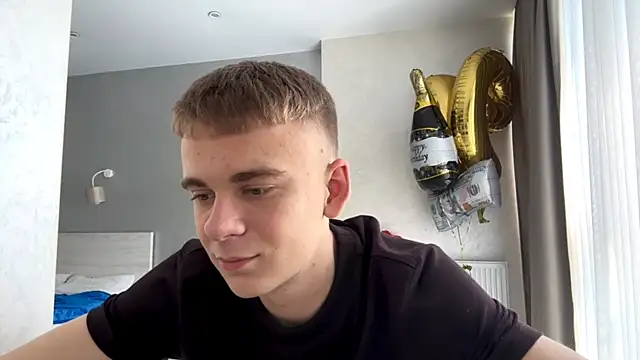 SoloFury webkamerás műsora