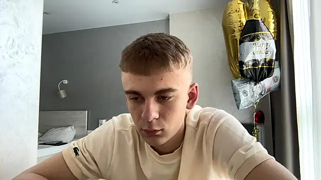 SoloFury Pertunjukan Webcam