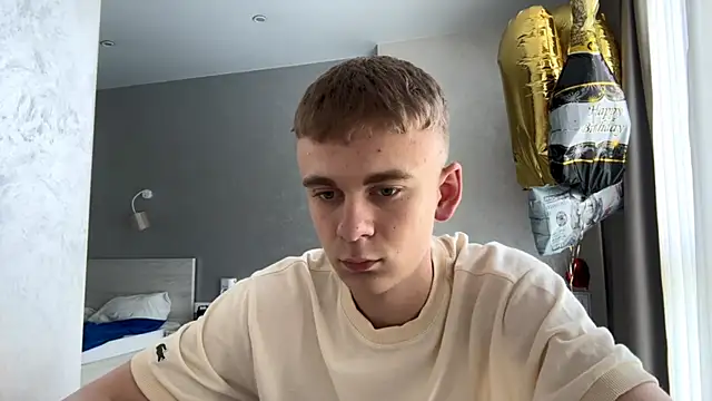 Вебкам-шоу SoloFury