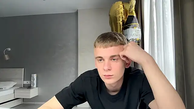 Вебкам-шоу SoloFury