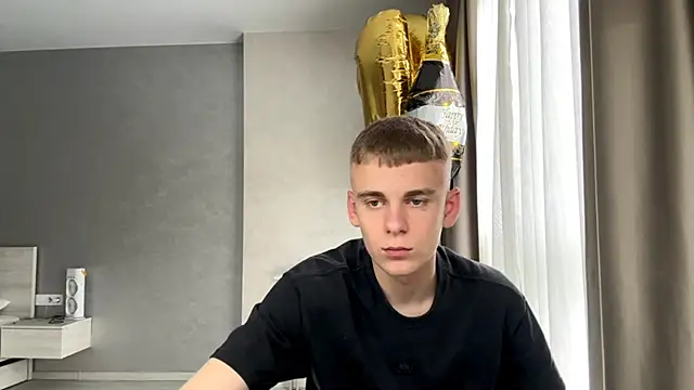 Вебкам-шоу SoloFury