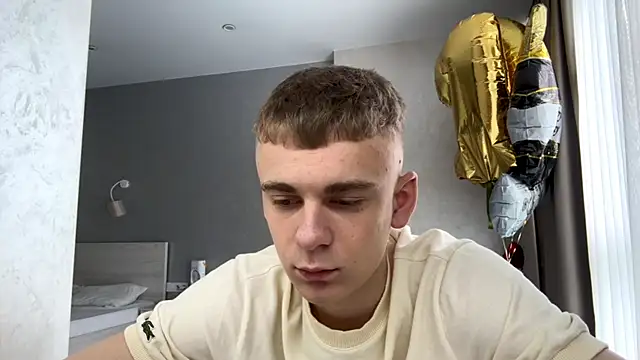 SoloFury Pertunjukan Webcam