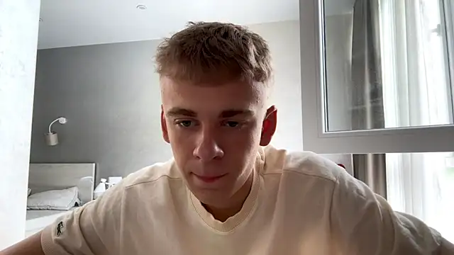 SoloFury webcam show