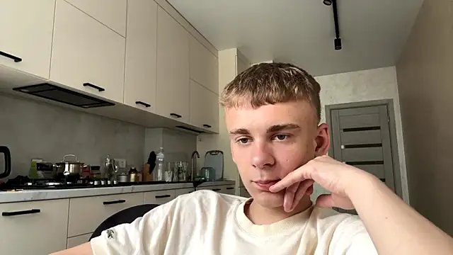 Вебкам-шоу SoloFury