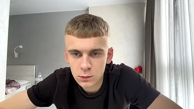 Вебкам-шоу SoloFury