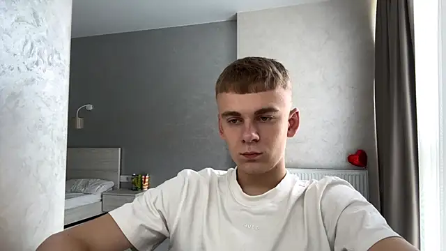 Вебкам-шоу SoloFury