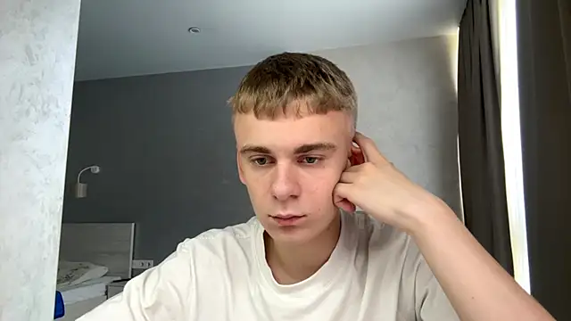 Вебкам-шоу SoloFury