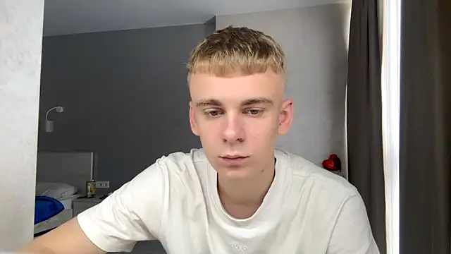SoloFury webcam show