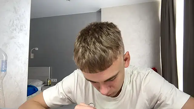 Вебкам-шоу SoloFury
