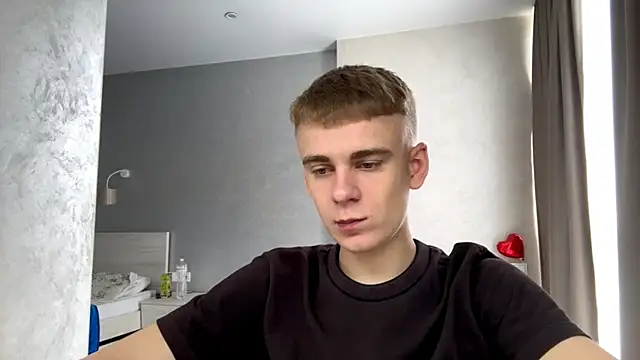 Вебкам-шоу SoloFury