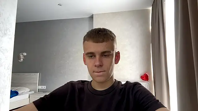 Вебкам-шоу SoloFury