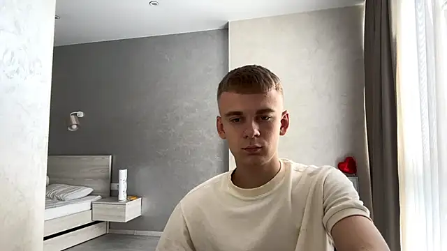 SoloFury Pertunjukan Webcam