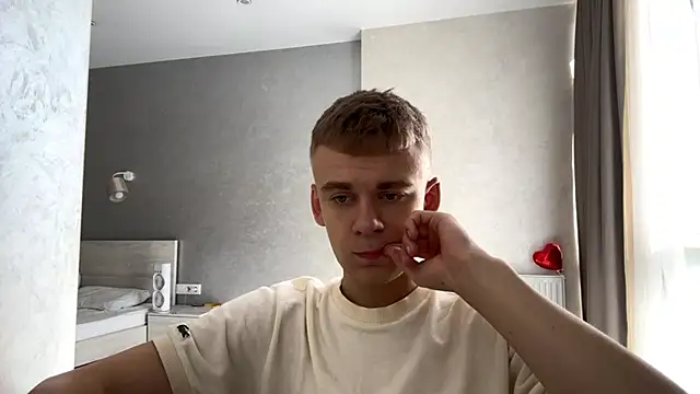 SoloFury Webcam show