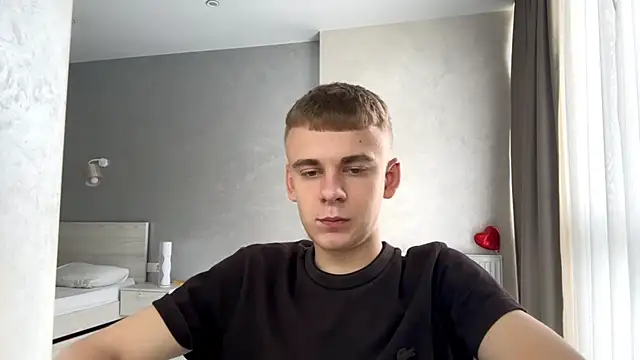 Вебкам-шоу SoloFury