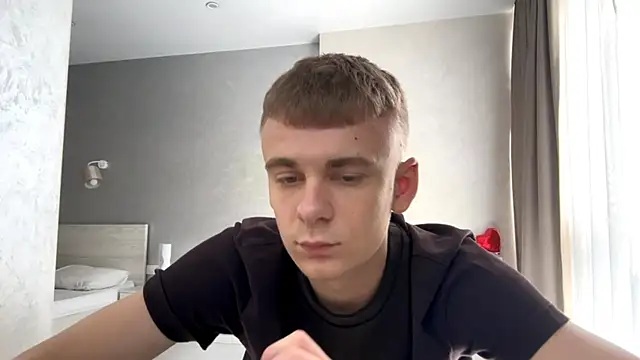 SoloFury webcam show