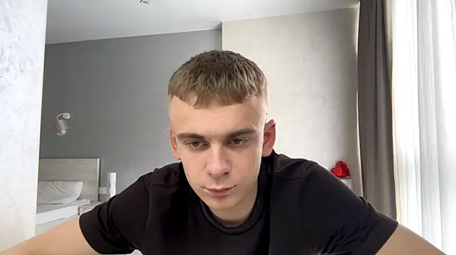 Вебкам-шоу SoloFury