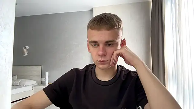 Вебкам-шоу SoloFury