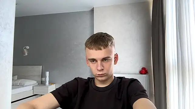 Вебкам-шоу SoloFury