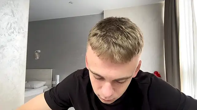 Вебкам-шоу SoloFury