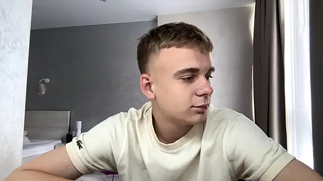 SoloFury élő XXX-chatje