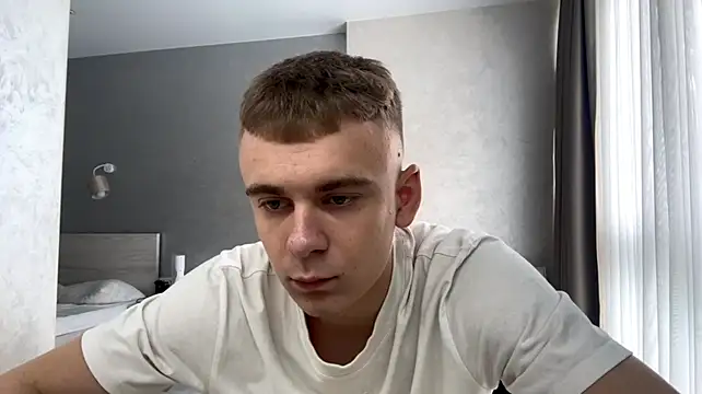 Вебкам-шоу SoloFury