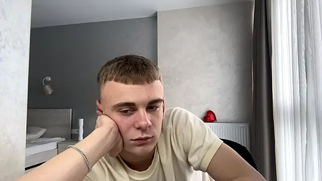 Вебкам-шоу SoloFury
