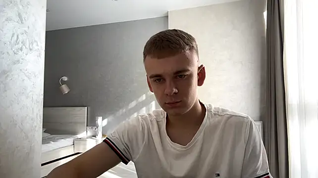 SoloFury Chat XXX in diretta