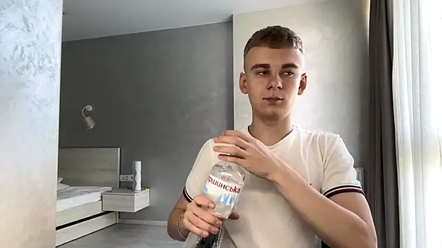 Вебкам-шоу SoloFury