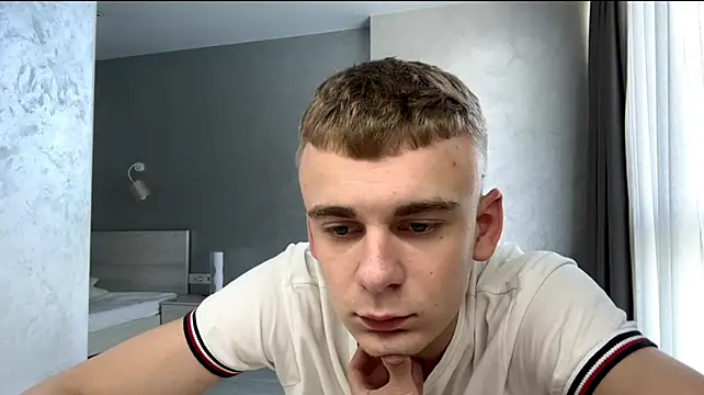 Вебкам-шоу SoloFury