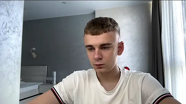 Вебкам-шоу SoloFury