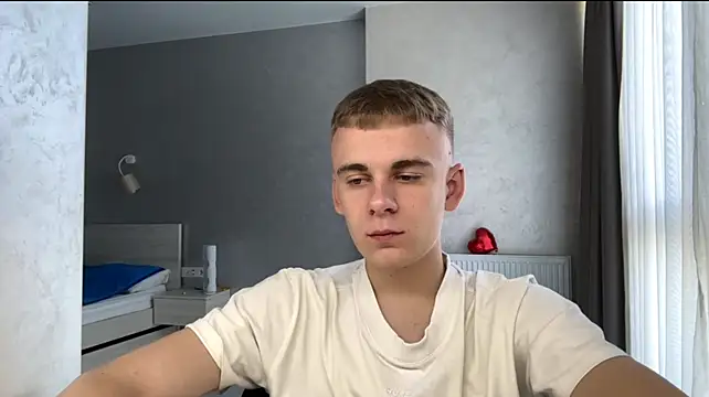 Вебкам-шоу SoloFury
