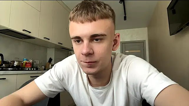 SoloFury: вебкам-шоу