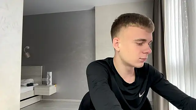 Вебкам-шоу SoloFury