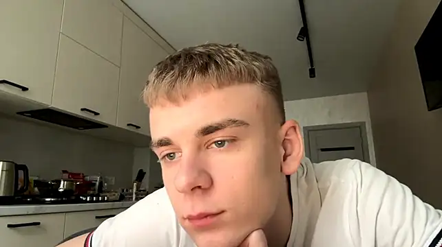 Вебкам-шоу SoloFury