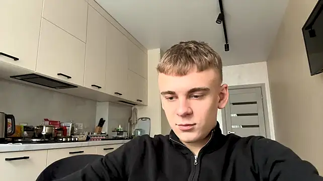 Вебкам-шоу SoloFury
